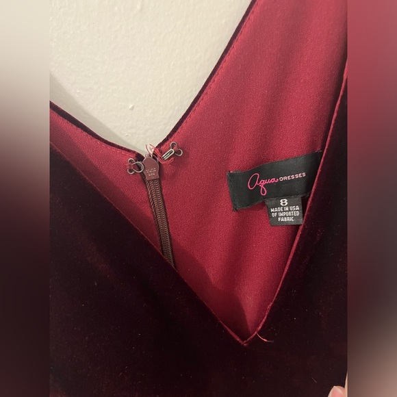 Aqua dress brand velvet from Bloomingdale’s. - Picture 6 of 10